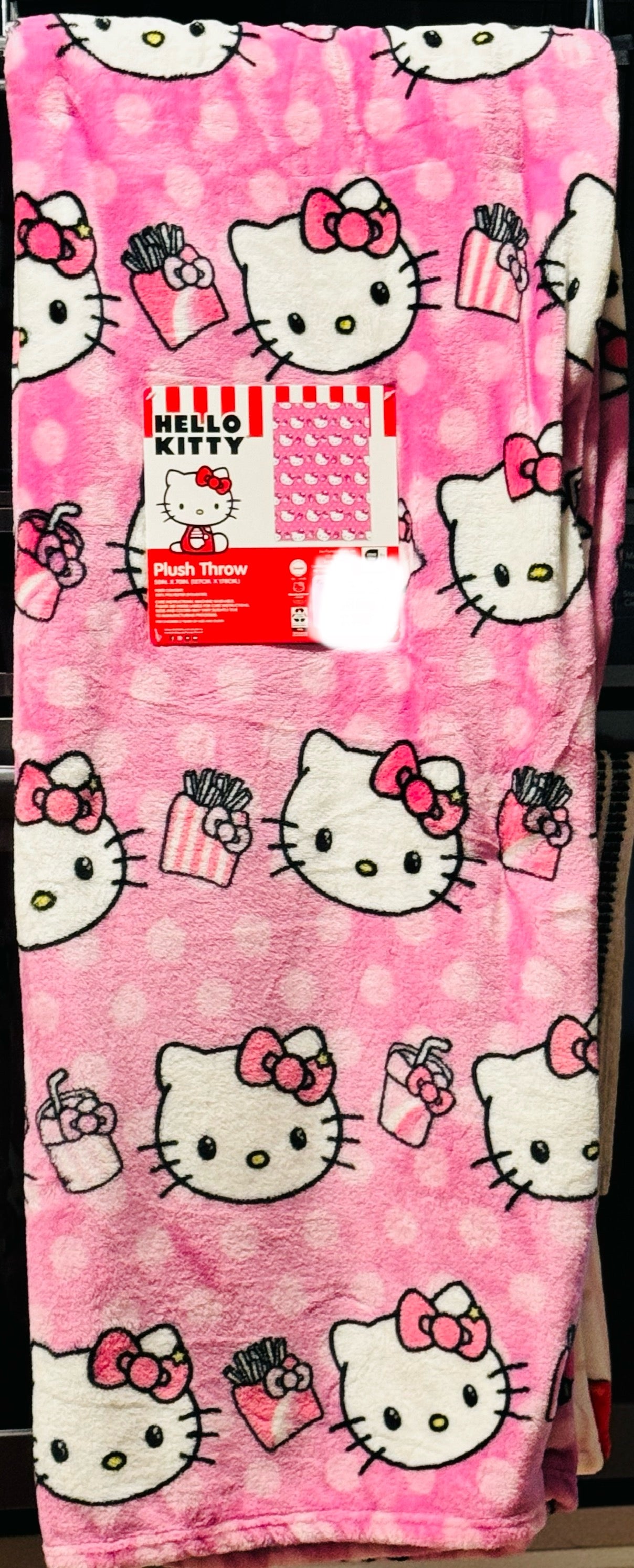 NEW Hello Kitty plush blanket 50 outlet x 70