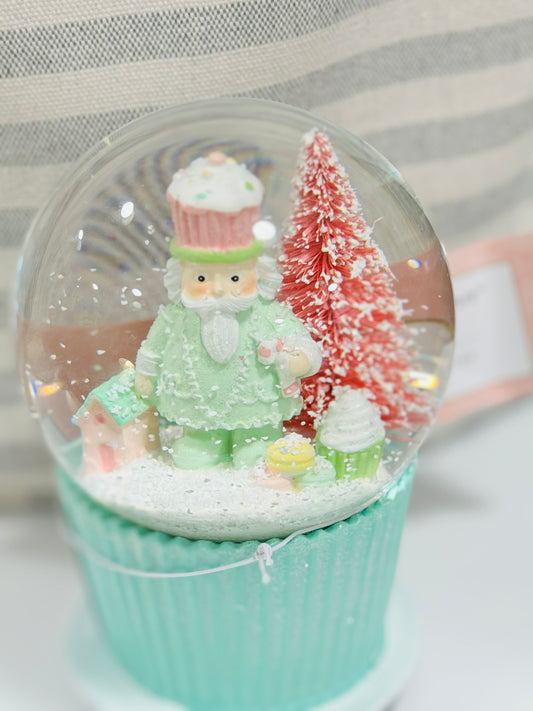New Cupcakes and Cashmere nutcracker cupcake musical snowglobe