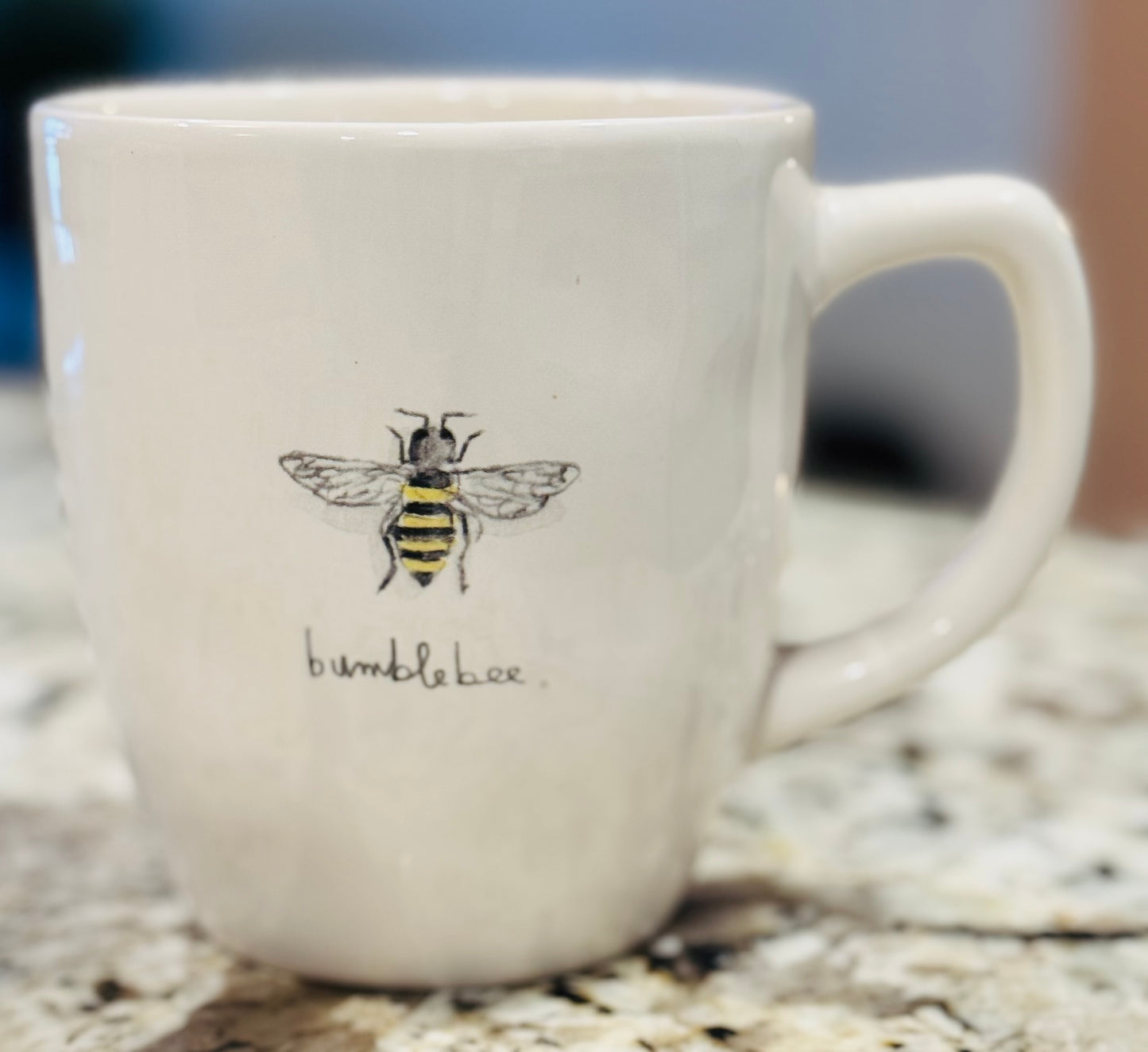 Rae Dunn ceramic bumble bee 🐝 line coffee mug
