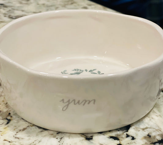 New Rae Dunn YUM script pet cat food dish / bowl