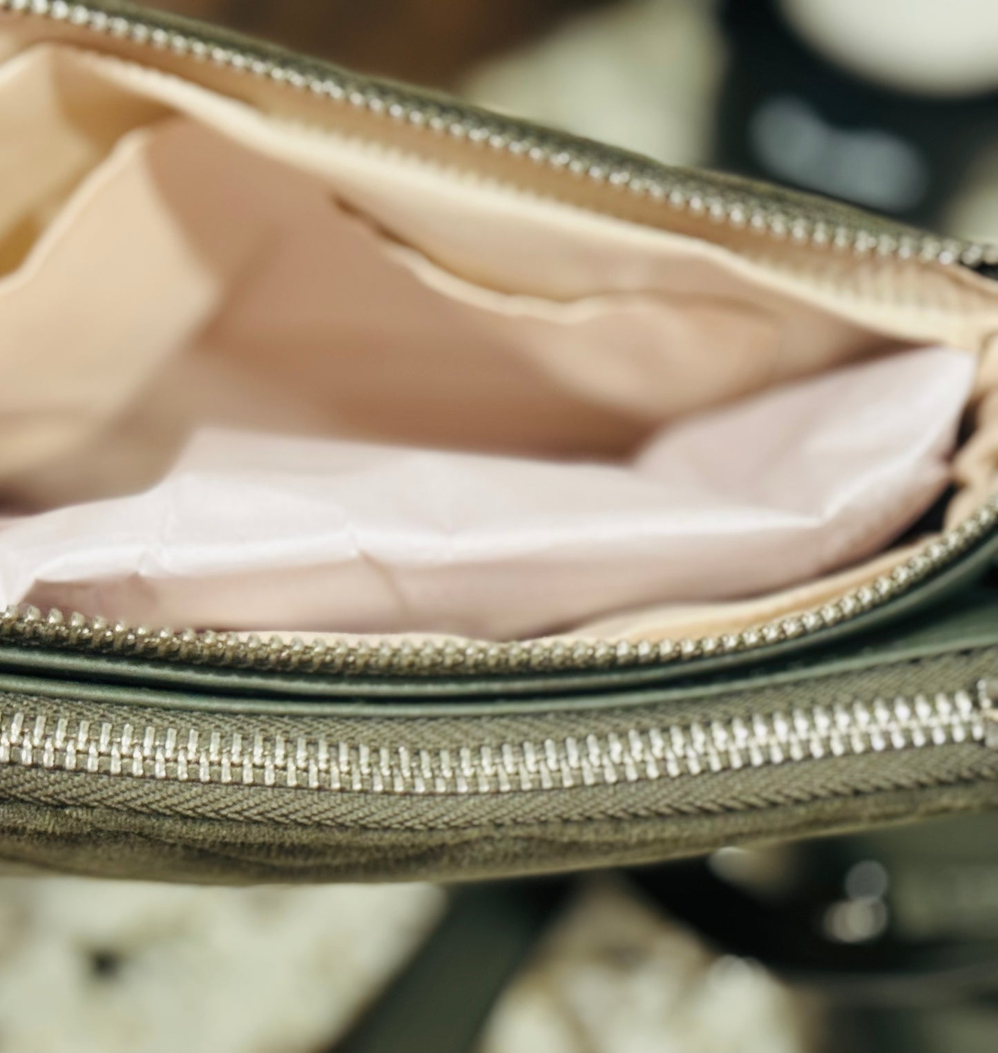 New Rae Dunn soft army (olive green) messenger crossbody purse handbag CIAO. Coin holder 10x5 25” strap drop