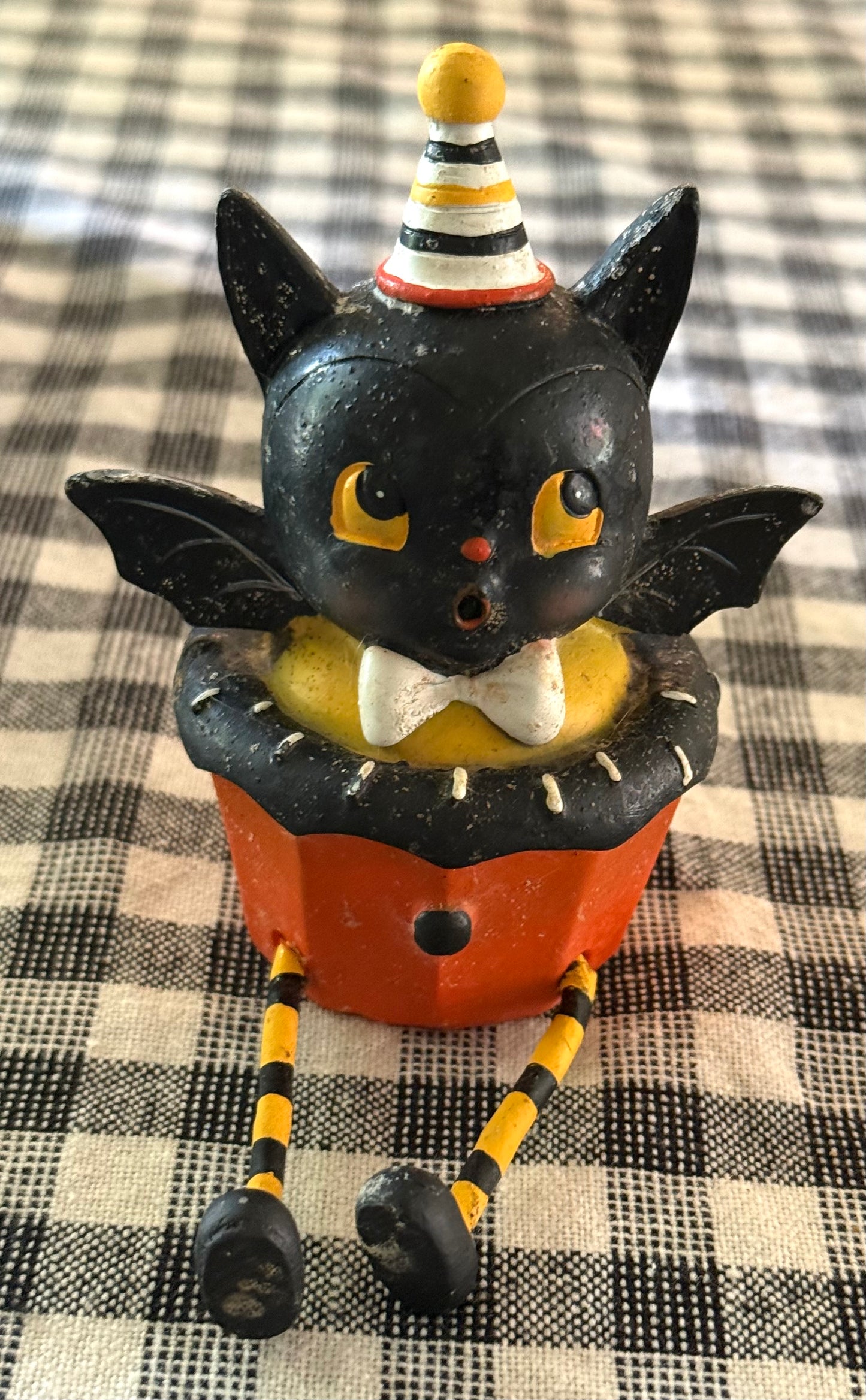 New Joanna Parker Halloween bat shelf sitter decor