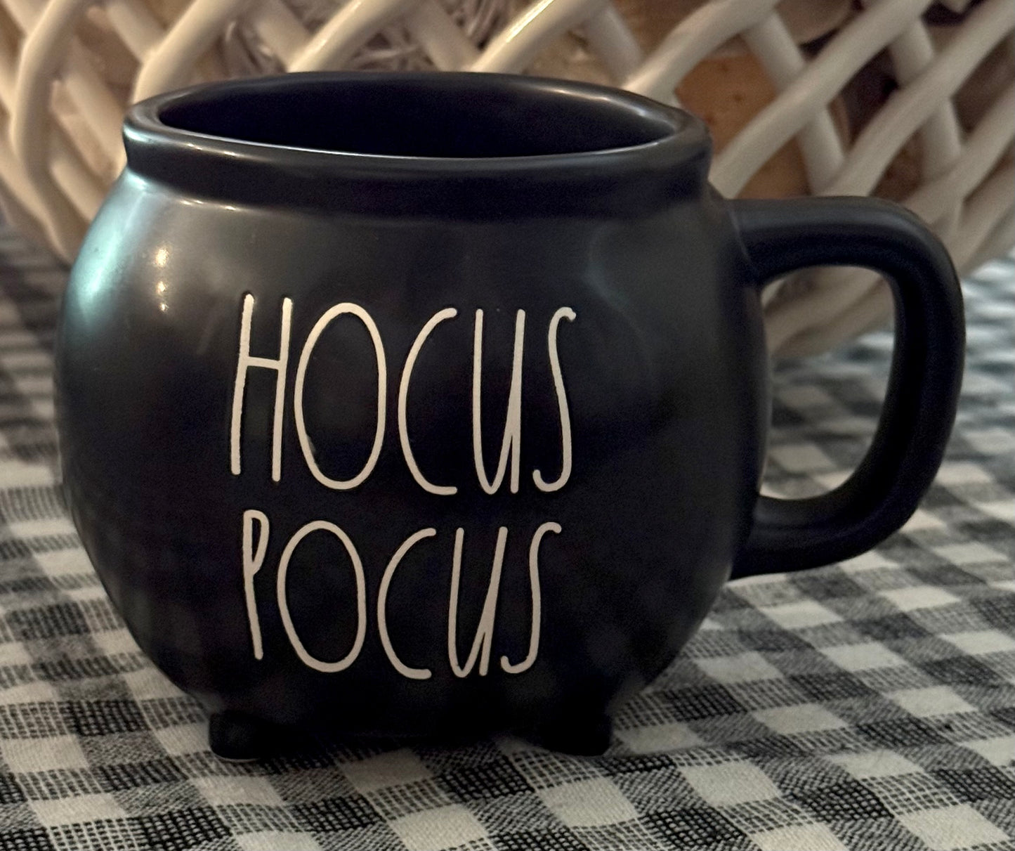 New Rae Dunn black ceramic Halloween decor cauldron coffee mug HOCUS POCUS