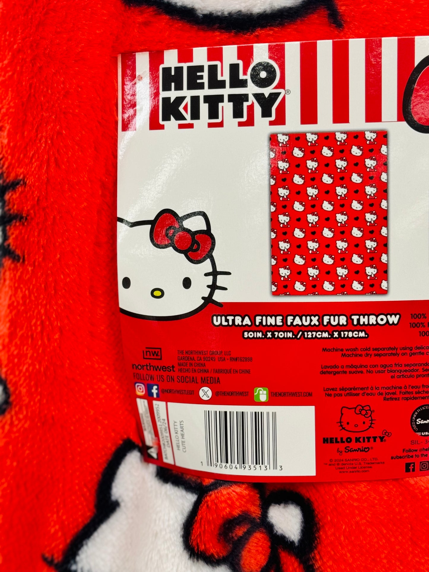 New Hello Kitty red faux fur oversized throw blanket black heart print 50x70