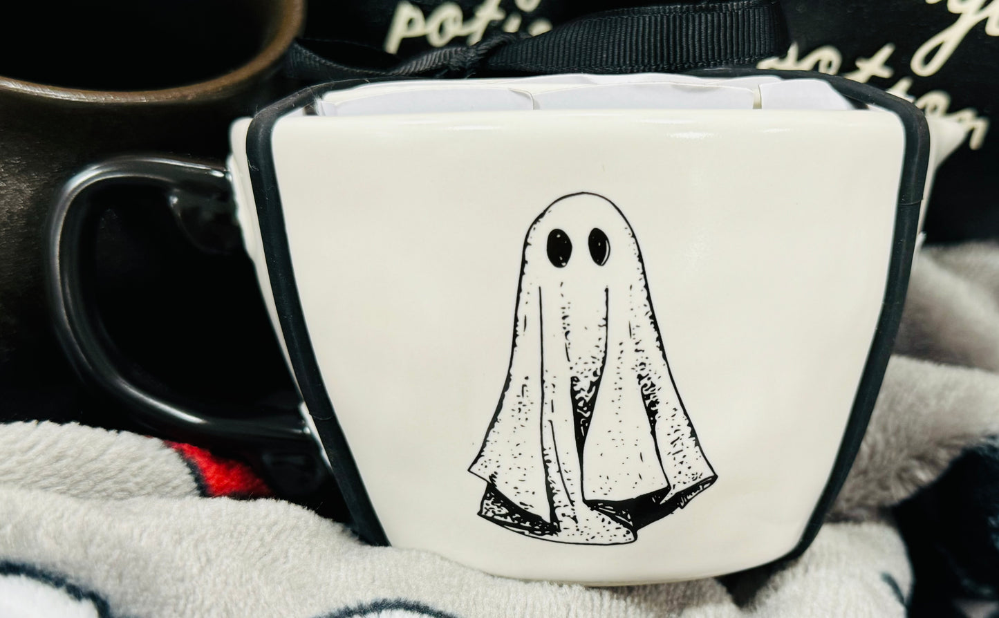 New Rae Dunn white ceramic handled New Release Halloween 👻 Ghost measuring cup set