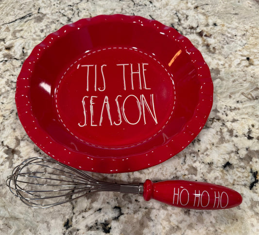 New Rae Dunn Christmas red ceramic pie plate & whisk set TIS THE SEASON/HO HO HO