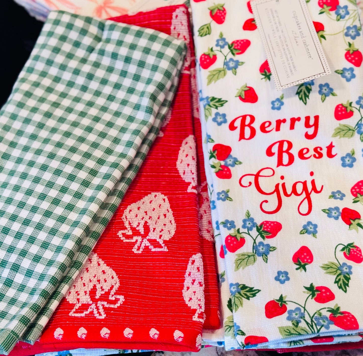 New 3-piece Cupcakes and Cashmere summer kitchen dish towel set BERRY BEST GIGI