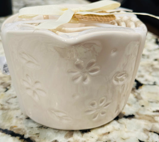 New Release Rae Dunn white floral engraved ceramic measuring cup set