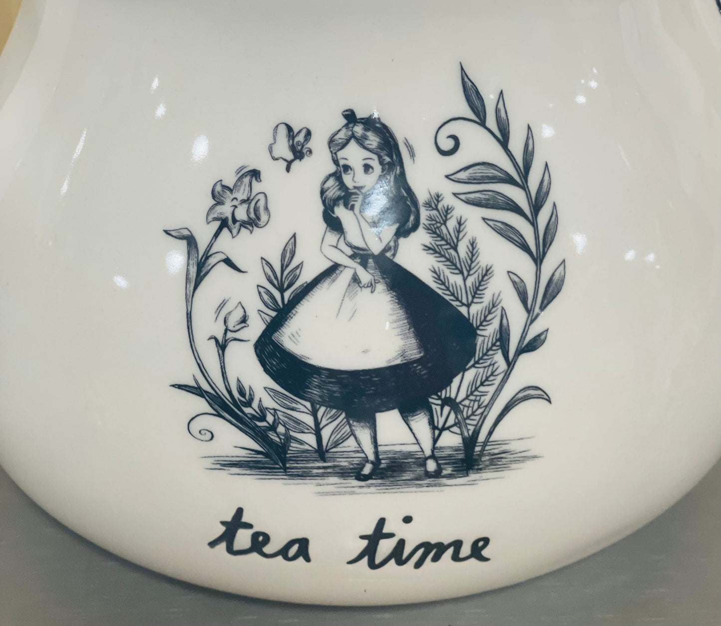 New Rae Dunn x Alice in Wonderland ceramic teapot black & white