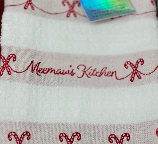 New 3-piece Christmas kitchen dish towel set with cookie cutter MEEMAW’S KITCHEN