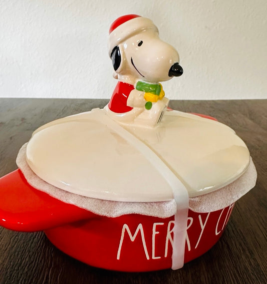 New Rae Dunn x Peanuts Snoopy ceramic Christmas baking dish MERRY CHRISTMAS