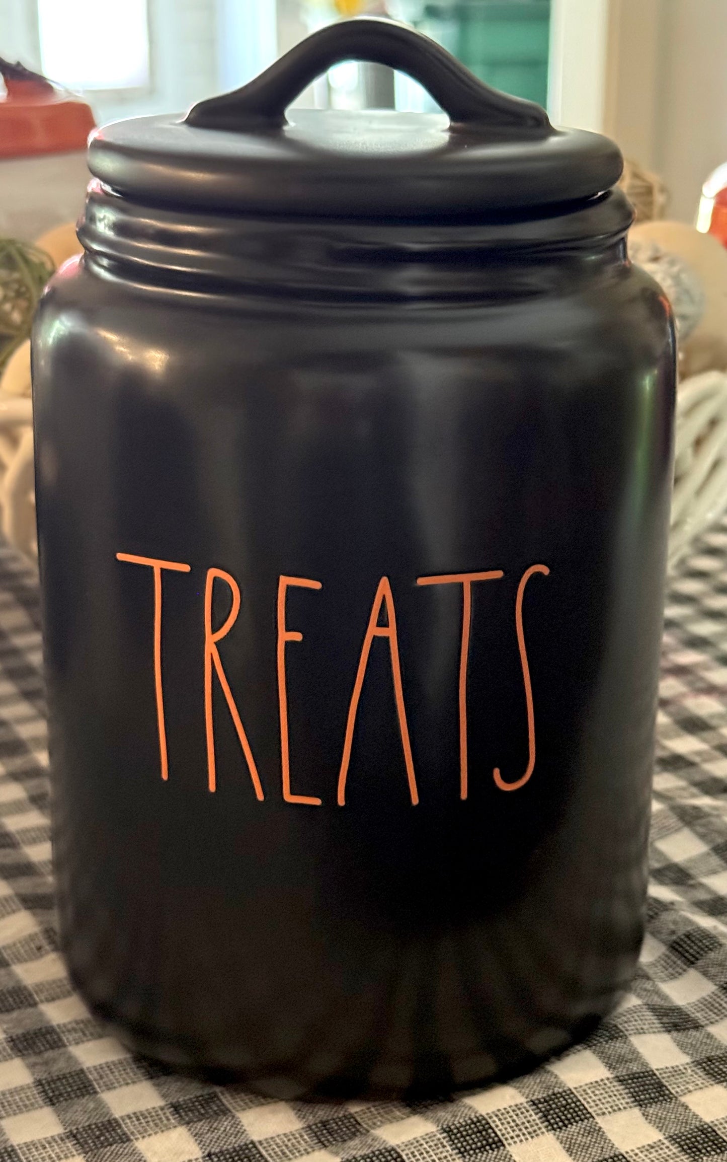 New Rae Dunn black ceramic Halloween decor 9” canister TREATS