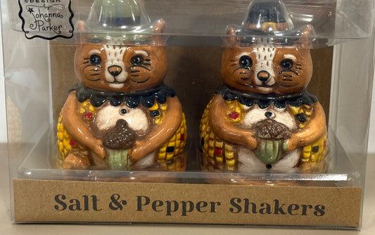 New Joanna Parker ceramic salt and pepper fall shaker set -squirrel