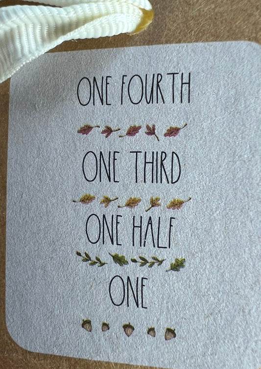 New release Rae Dunn ceramic Squirrel on side fall leaf print  measuring cup set