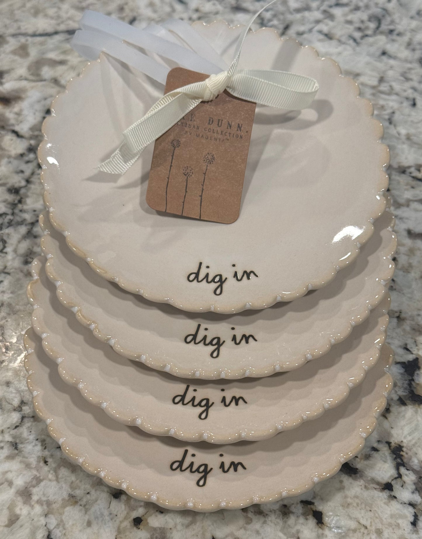 New Rae Dunn ceramic script 4-piece scalloped plate set DIG IN