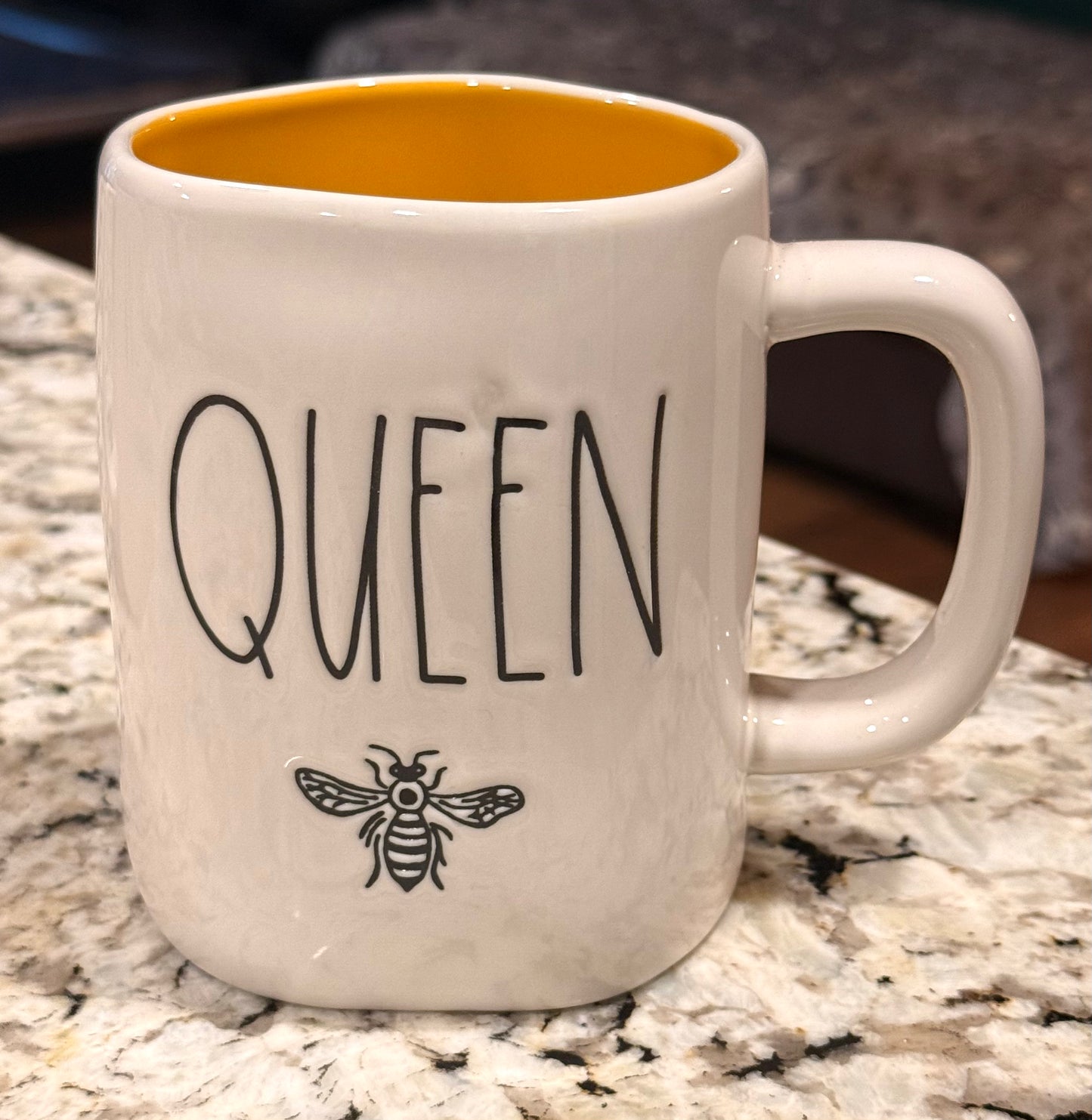 Rae Dunn white ceramic coffee mug QUEEN BEE 🐝