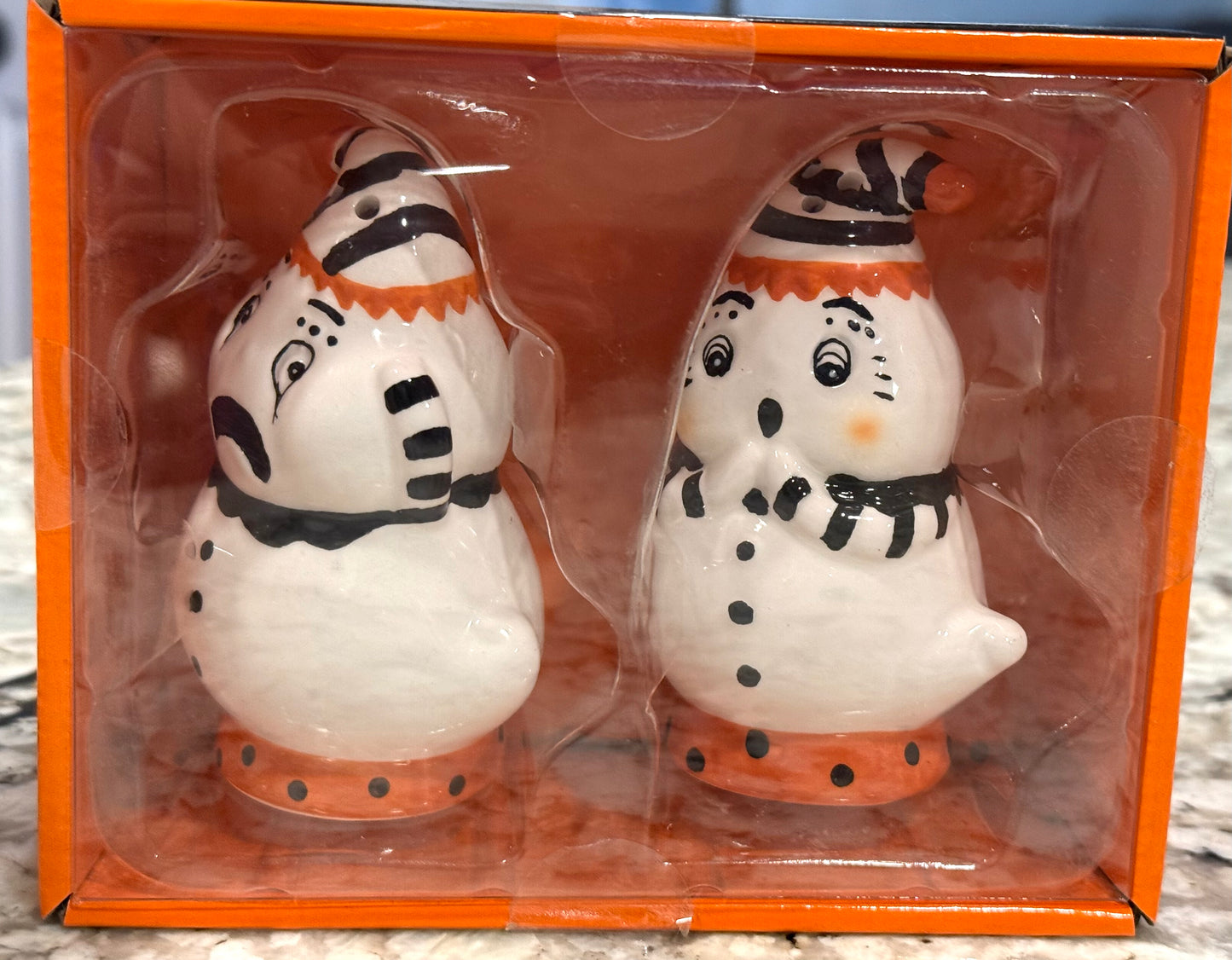 New white ceramic open mouth Halloween ghost salt & pepper shaker set