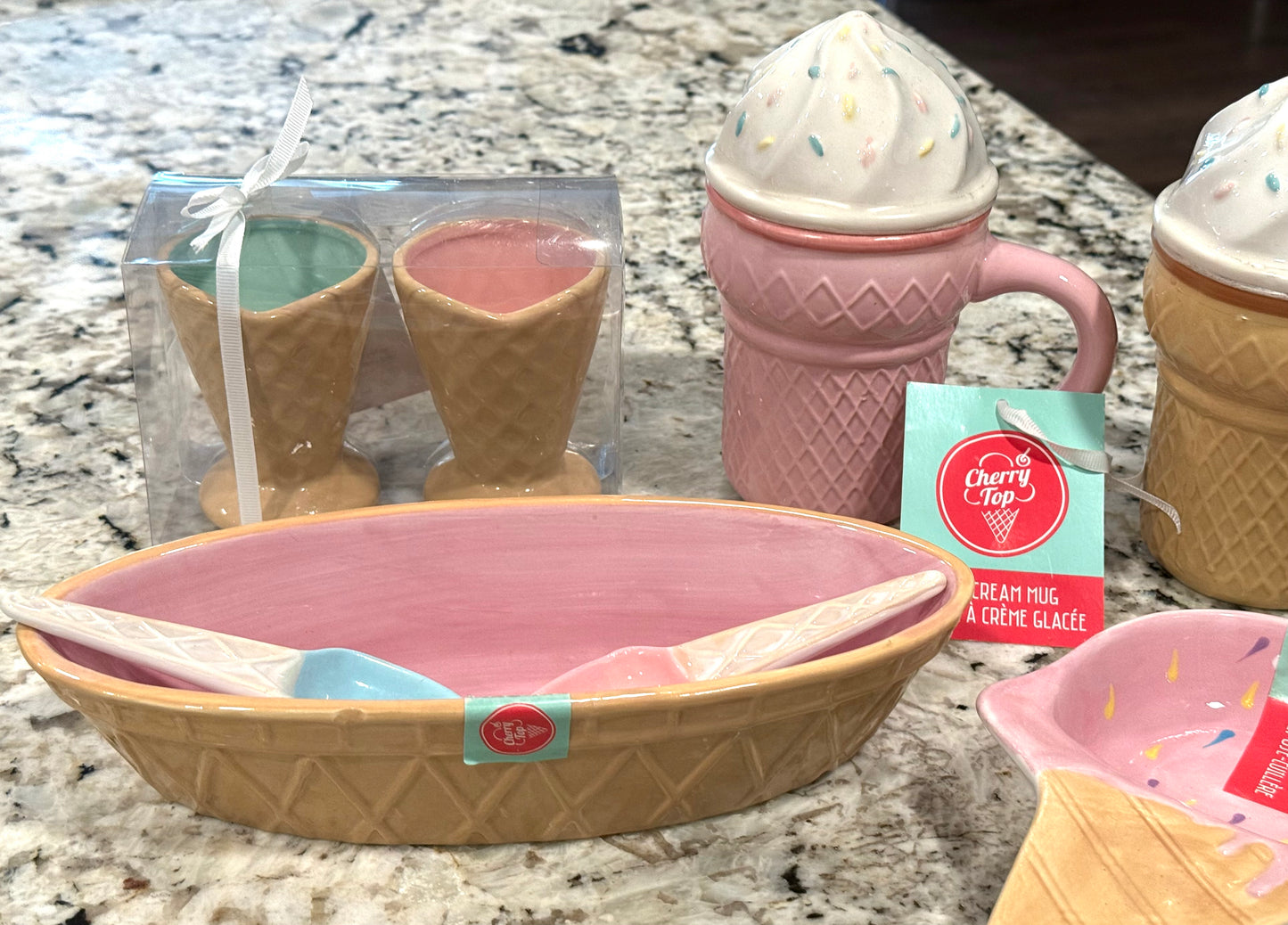 New ceramic ICE CREAM SHOP 9 total pieces serving dish decor set
