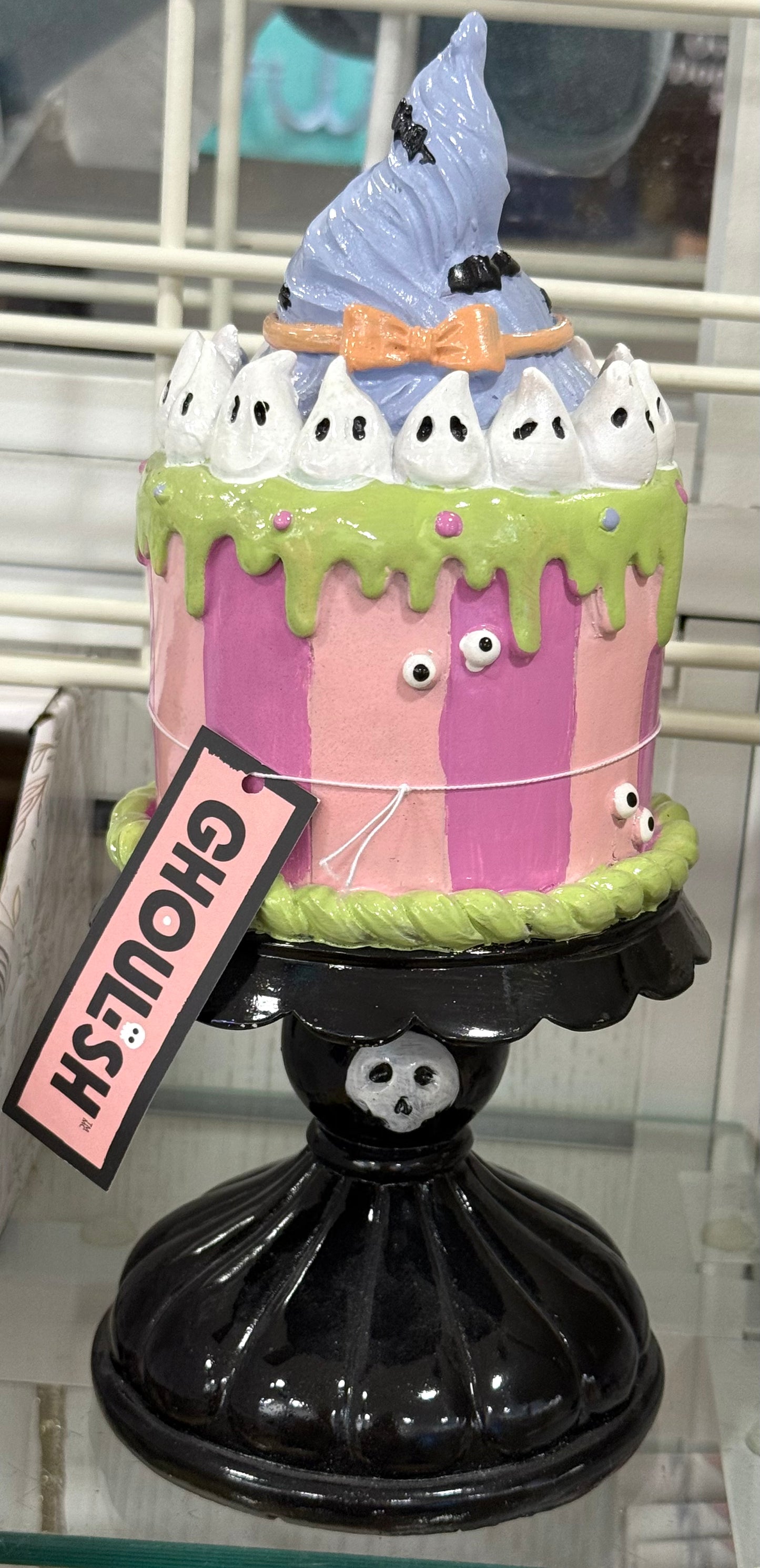 New Goilish resin Halloween pedestal cake decor