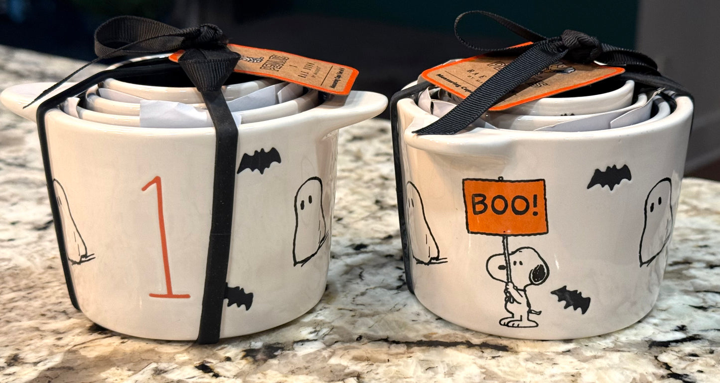 New Rae Dunn x Peanuts white Snoopy Halloween decor ceramic measuring cup set