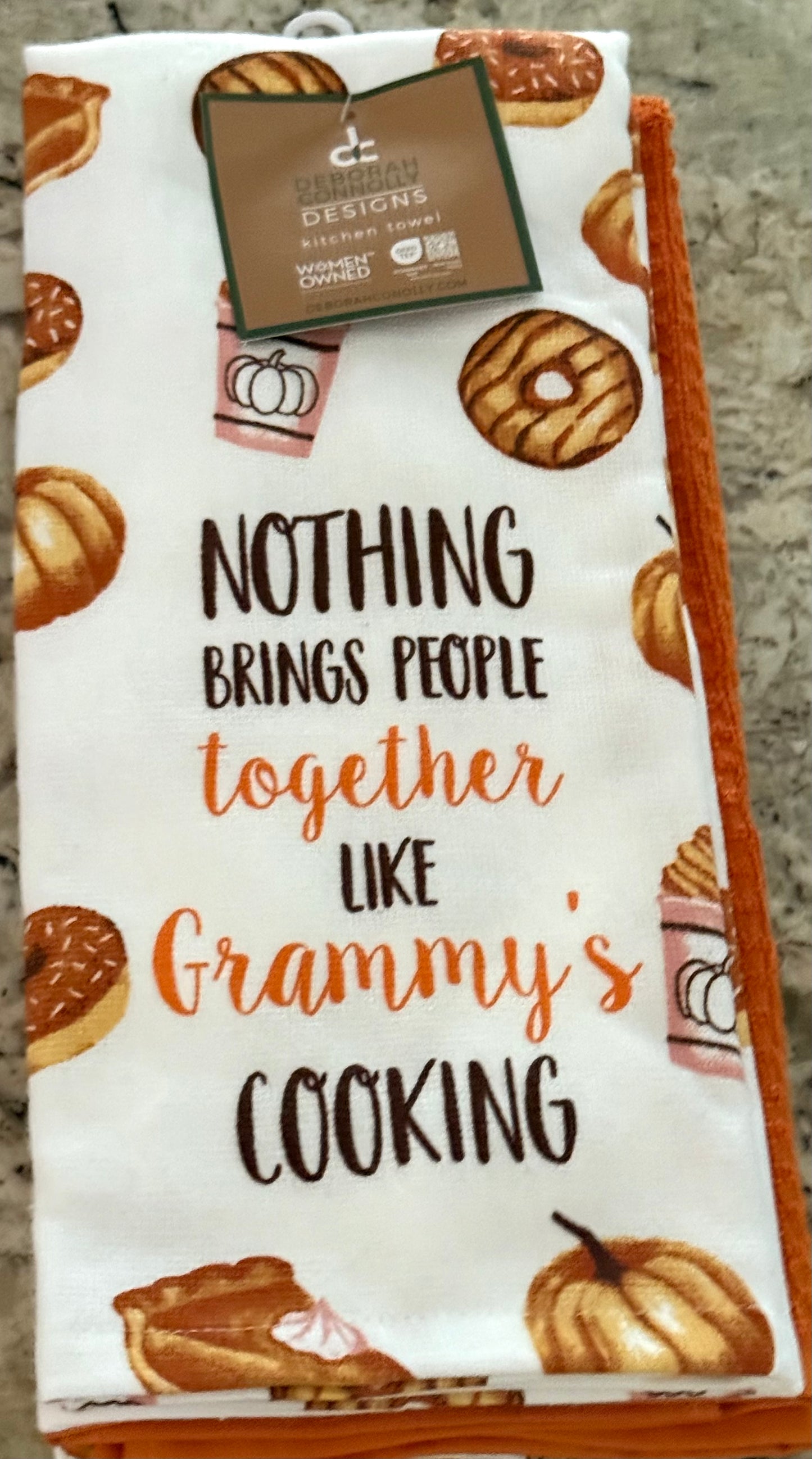 New 3-piece Deborah Connollly Designs NOTHING BRINGS PEOPLE TOGETHER LIKE GRAMMY’S COOKING fall kitchen towel set