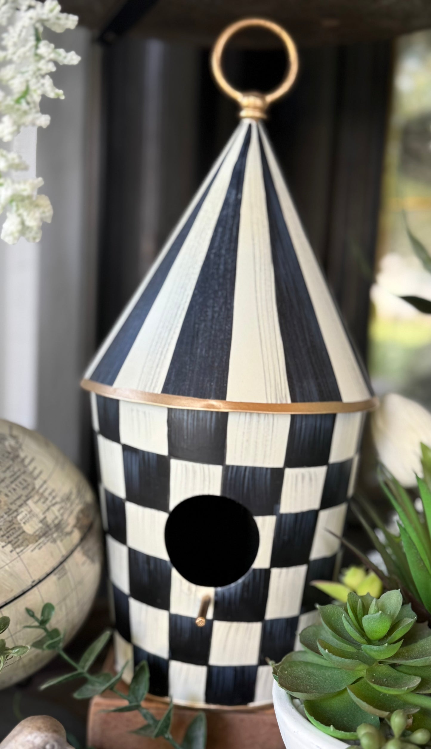 New in box Mackenzie’s Child Courtly check birdhouse