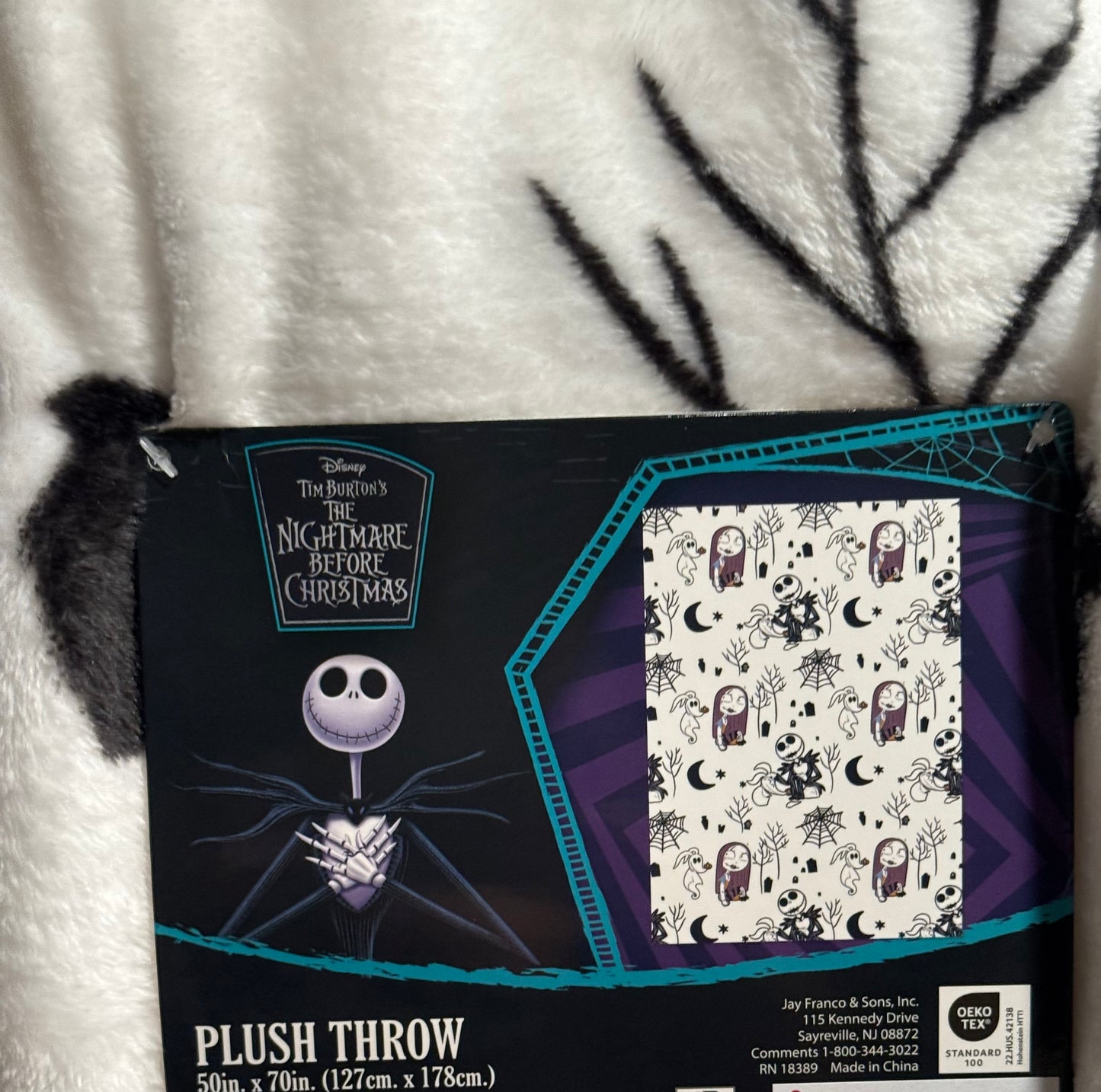 New Nightmare before Christmas white 50x70 Jack & Sally throw blanket