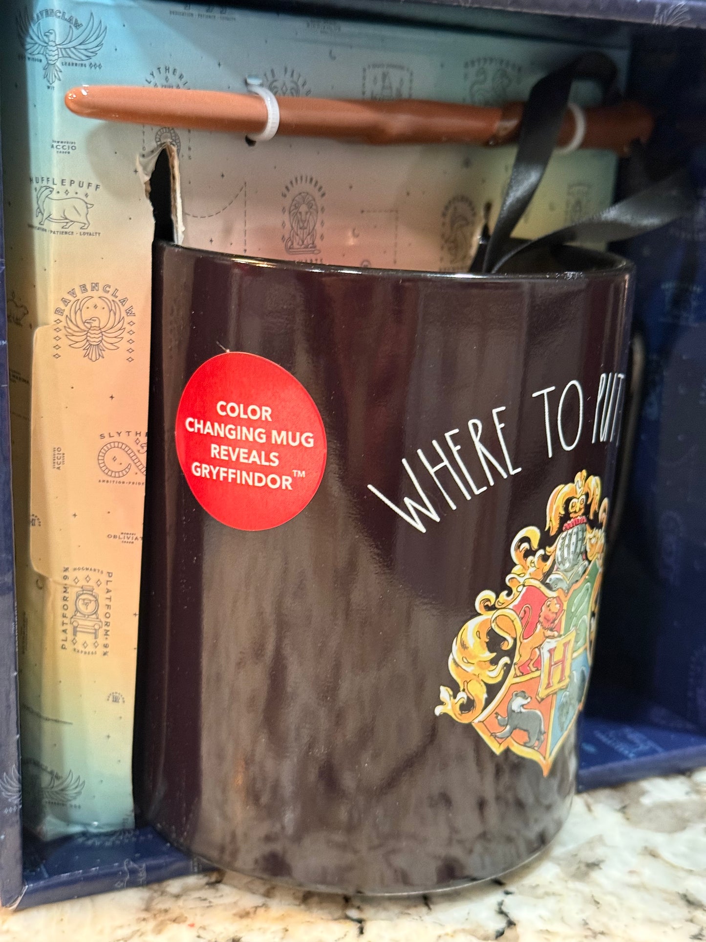 New Rae Dunn x Harry Potter ceramic black WHERE TO PUT YOU? GRYFFINDOR color changing coffee mug gift set