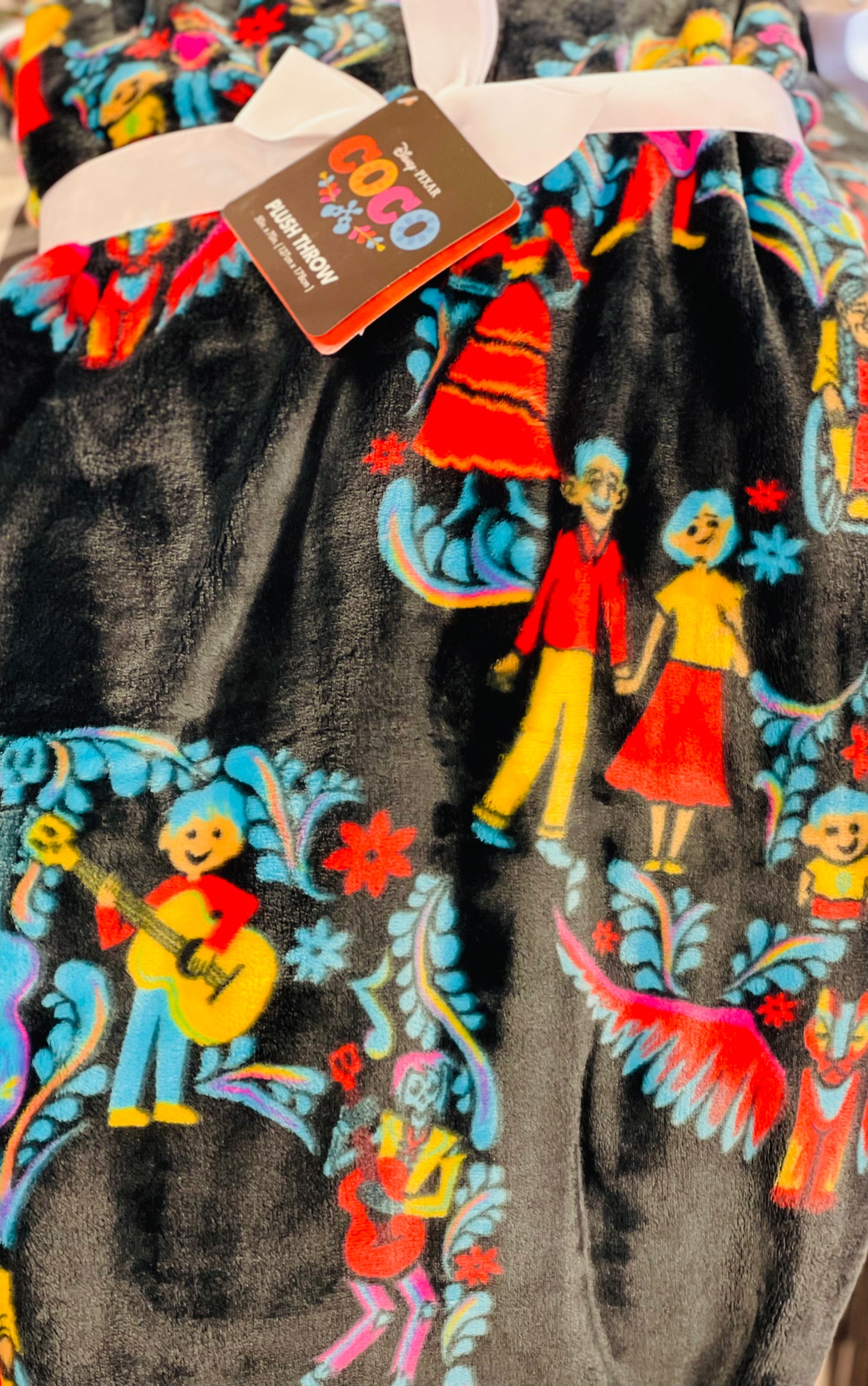 New Disney’s COCO movie plush movie throw blanket 50x70