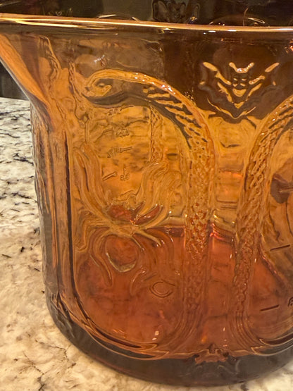 New Amber Halloween glass spider measuring cup