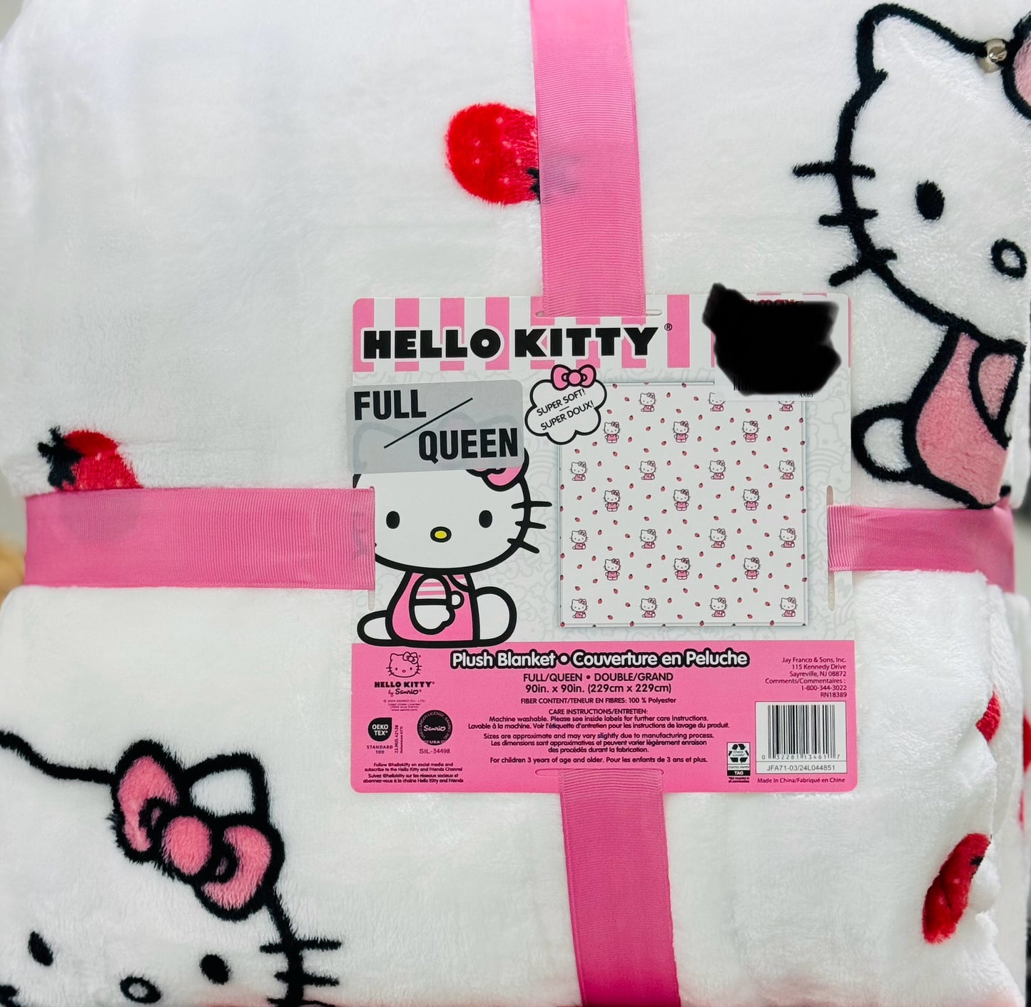 New Hello Kitty Full/Queen white strawberries 🍓 print blanket bedding 90x90