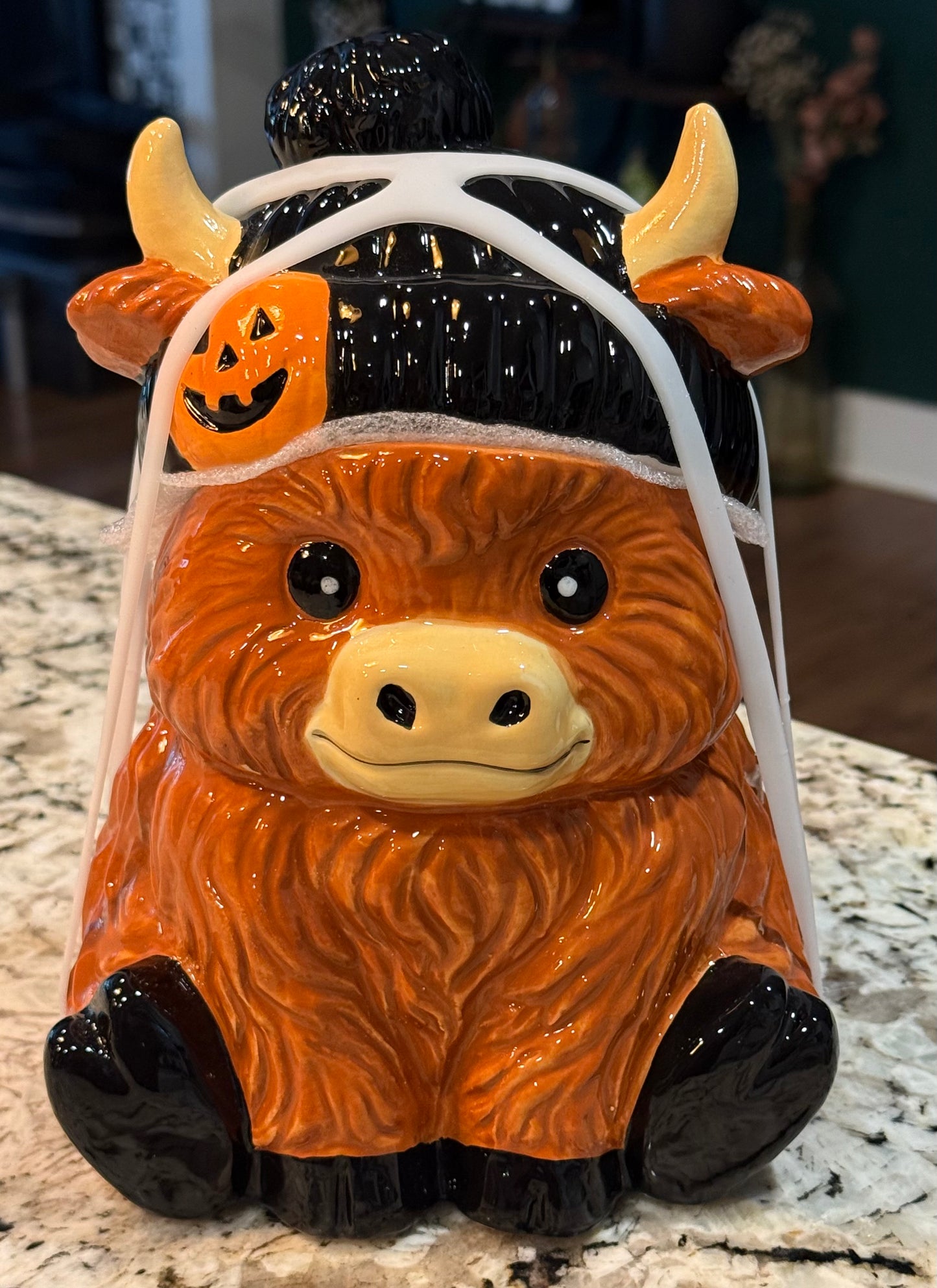 New ceramic 9” highland cow Halloween cookie jar canister decor