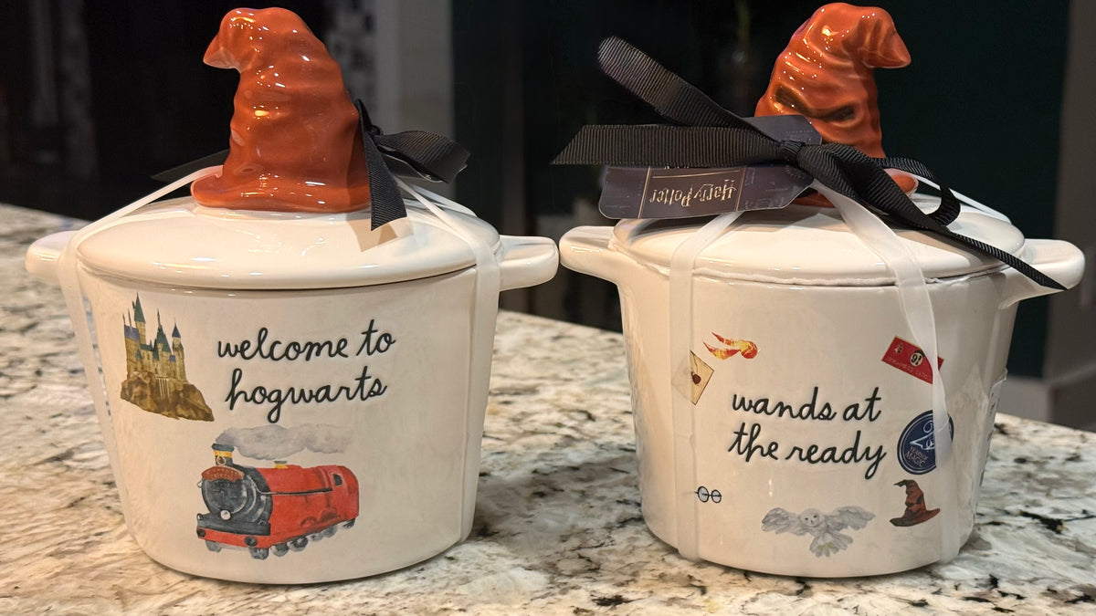 New Rae Dunn x Harry Potter collection WELCOME TO HOGWARTS, WANDS AT THE READY topped baking dish