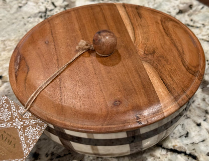 New ceramic, wood lid Made in India brown plaid covered casserole bowl 8”