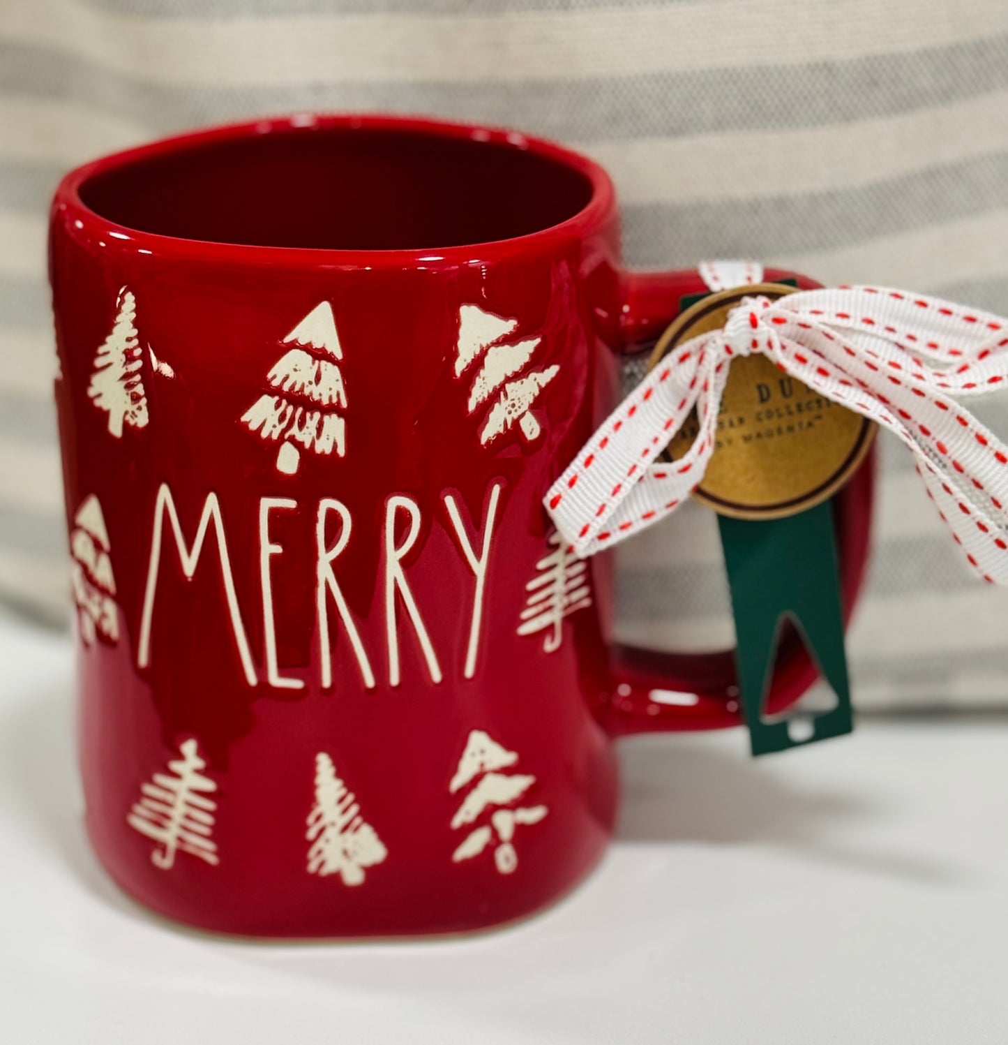 New Rae Dunn red ceramic mug MERRY white tree engraved