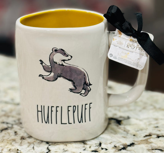 New Rae Dunn x Harry Potter ceramic coffee mug HUFFLEPUFF