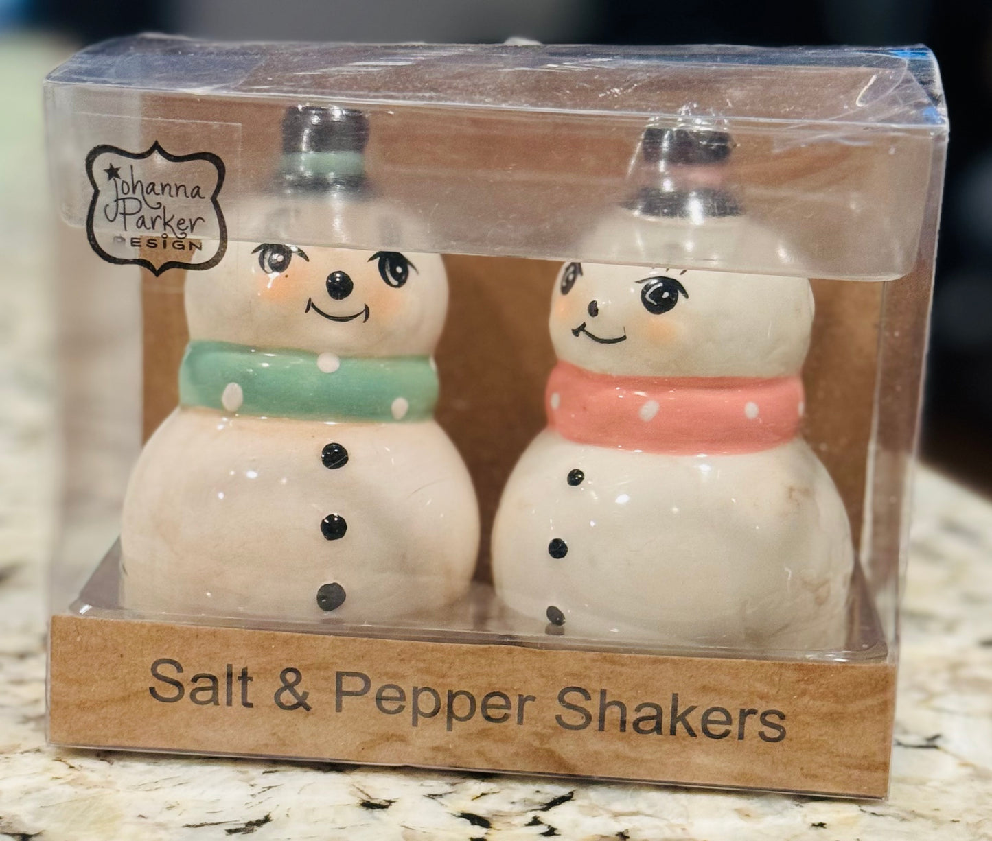 New Joanna Parker pastel ceramic Christmas snowman salt & pepper shaker set