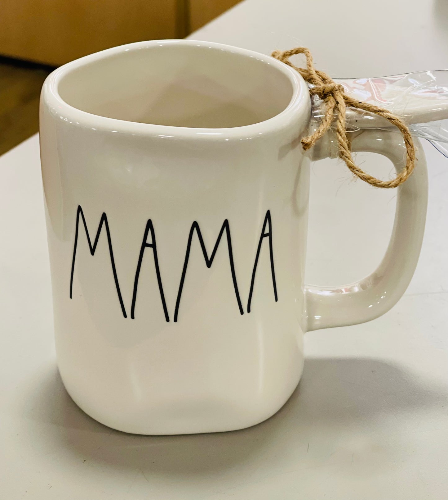 New Rae Dunn white ceramic coffee mug with heart charm MAMA