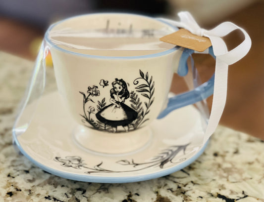 New Rae Dunn x Alice in Wonderland ceramic teacup DRINK ME