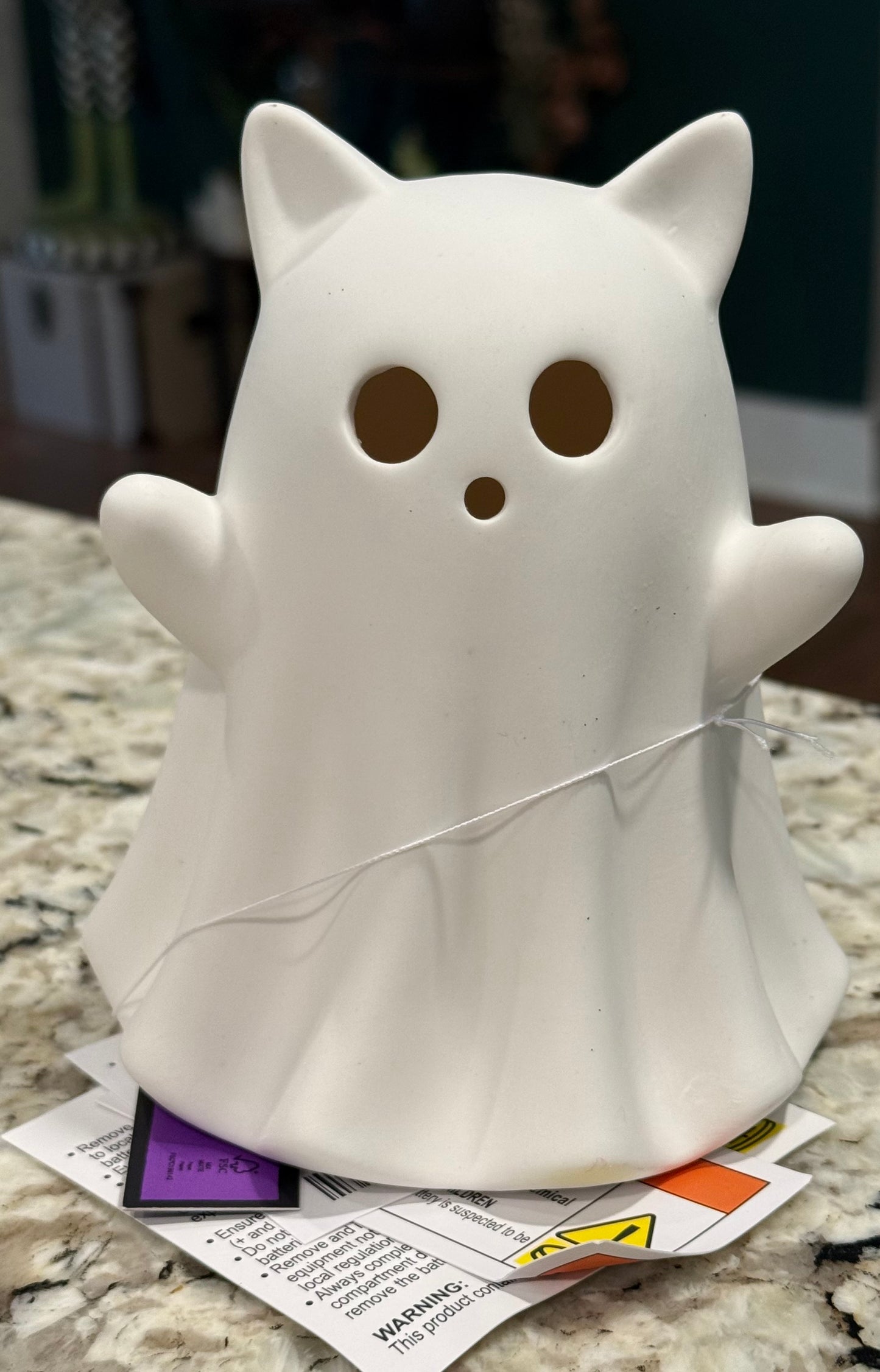 New Ghoulish ceramic light up Halloween cat ghost decor 6”