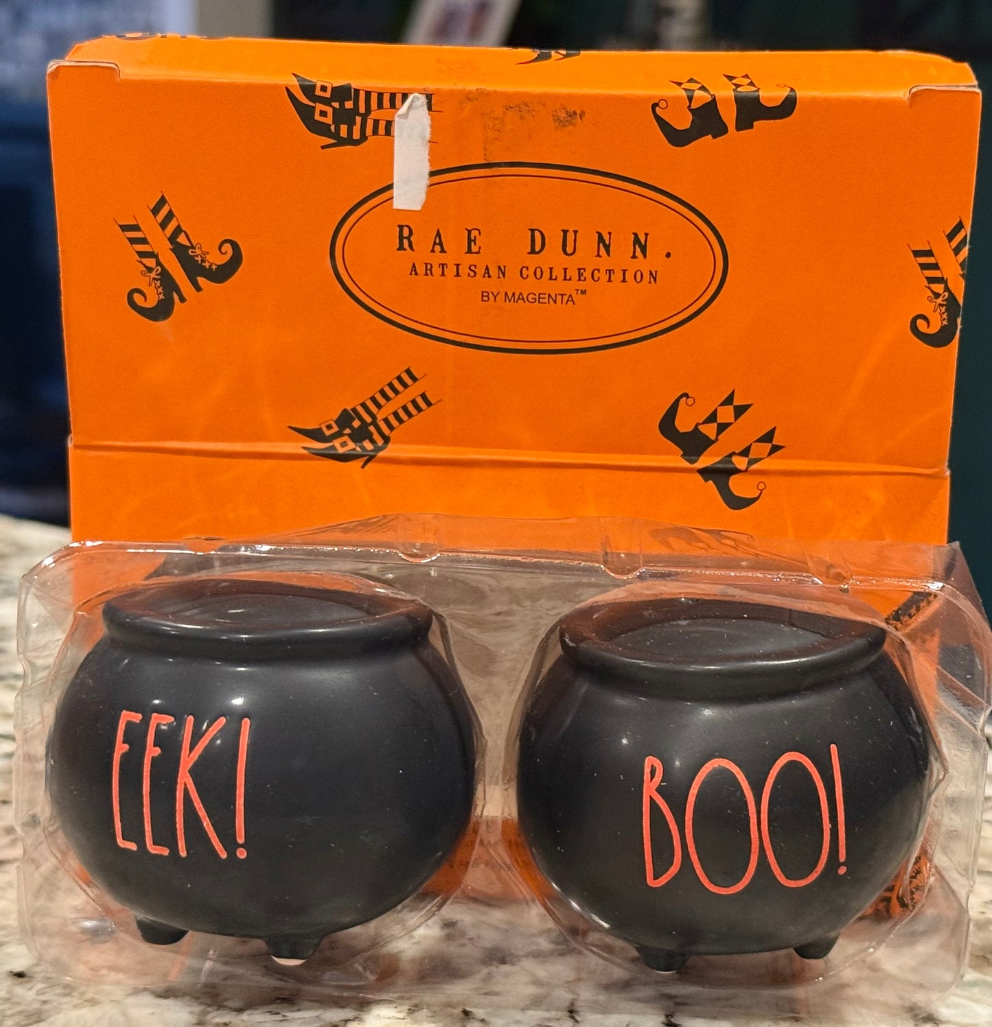 New Rae Dunn ceramic Halloween decor salt and pepper shaker set BOO! & EEK!