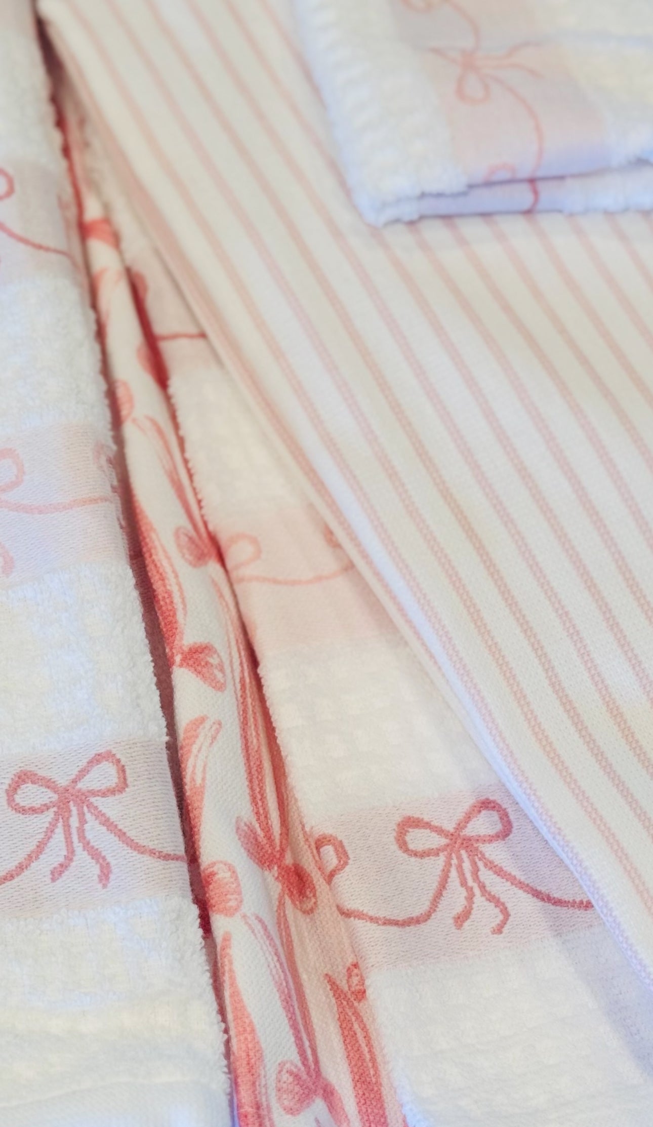 New Rachel Zoe 4-piece pink and white coquette ribbon 🎀 kitchen dish towel set MIMI