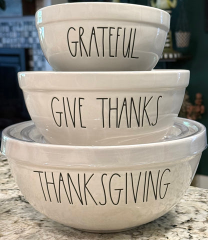 New Rae Dunn white ceramic 3-piece Thanksgiving decor mixing bowl set. GRATEFUL, GIVE THANKS, THANKSGIVING