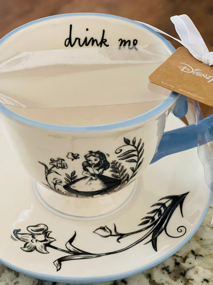 New Rae Dunn x Alice in Wonderland ceramic teacup DRINK ME