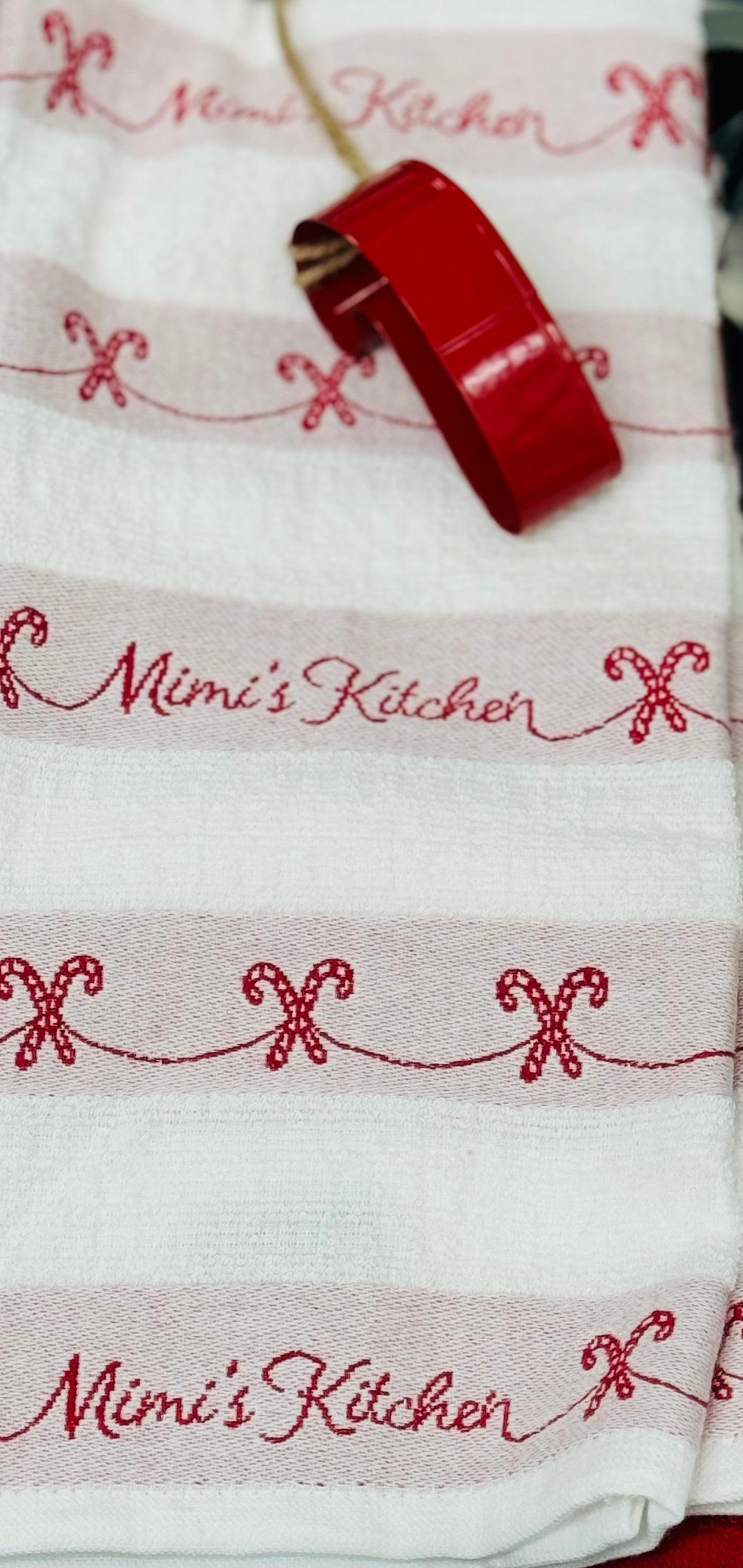 New 3-piece Christmas kitchen dish towel set with cookie cutter MIMI’S KITCHEN