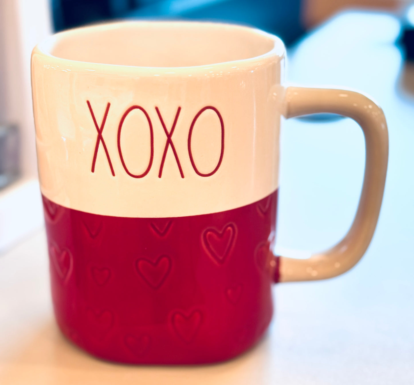 New Rae Dunn red & white ceramic heart Valentines coffee mug XOXO