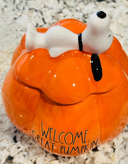 New Rae Dunn x Peanuts Snoopy pumpkin treat holder WELCOME GREAT PUMPKIN 🎃