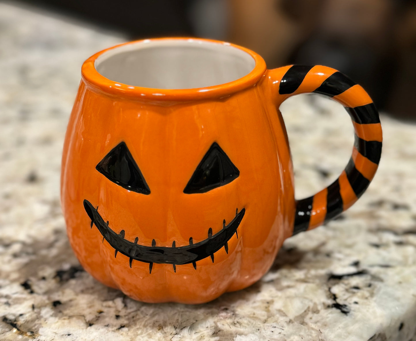 New ceramic Halloween 🎃 pumpkin face coffee mug decor