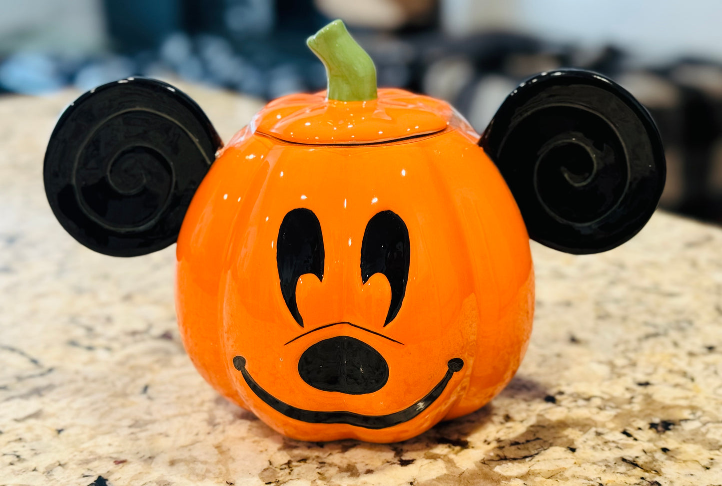 New orange ceramic Disney Mickey Mouse head Halloween pumpkin cookie Jar