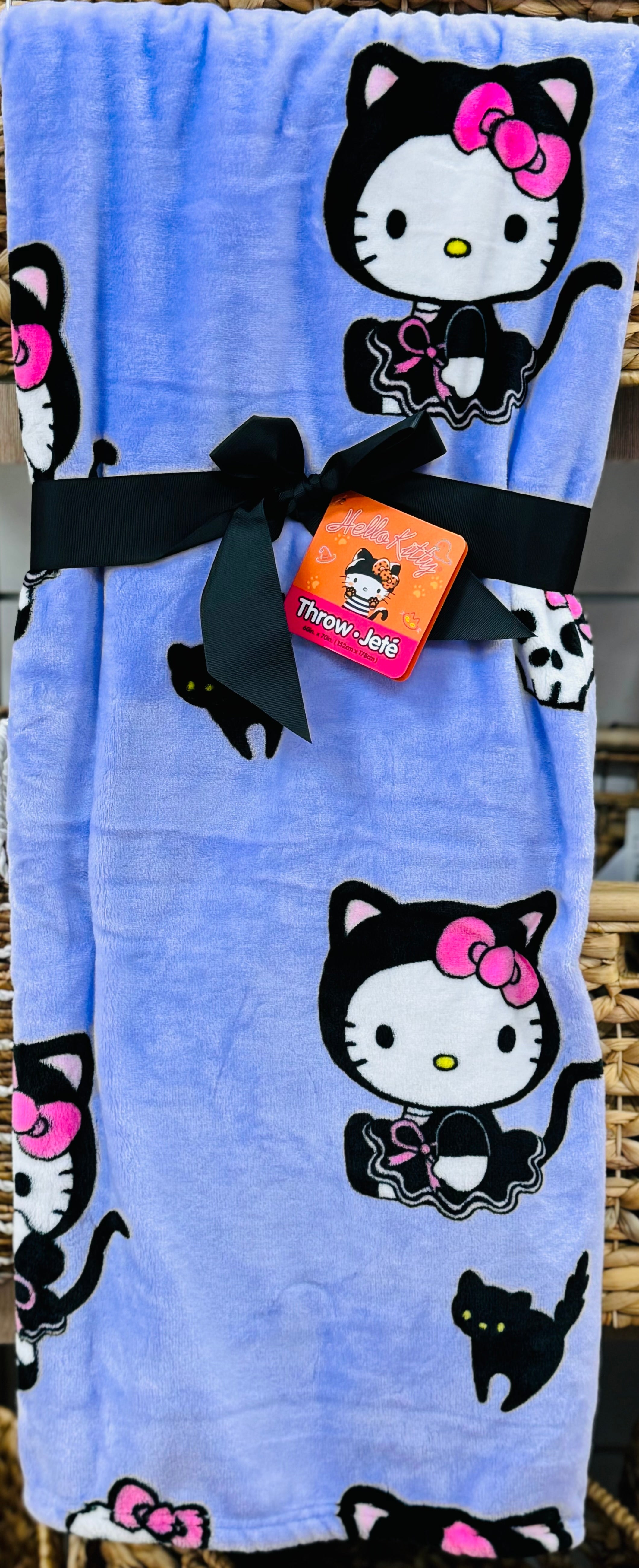 New Hello deals Kitty Halloween Blanket